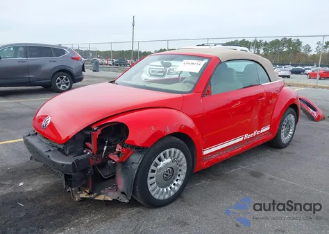 2014 Volkswagen Beetle 2.5L z USA, uszkodzony, nr VIN 3VW5P7AT4EM802295